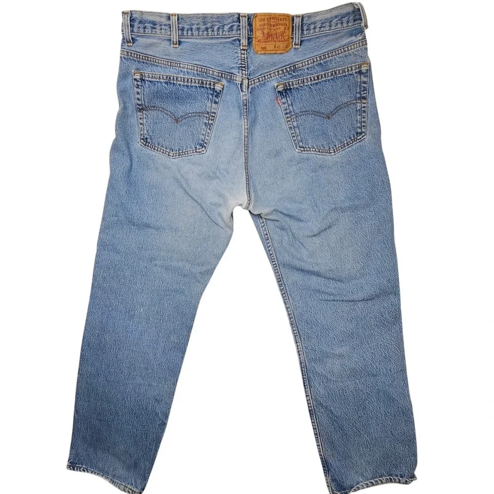 Vintage Levis 501 Mens Blue Light Wash Denim Jeans USA W40 L30 Button-fly